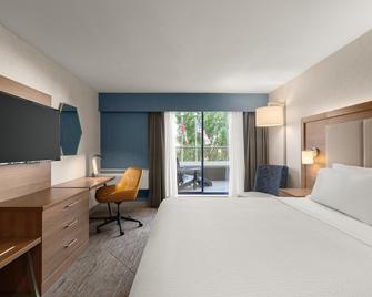 Holiday Inn Express Vancouver Airport - Richmond By IHG - Richmond - Bedroom