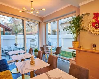 Pergola Boutique Hotel - בוקרשט