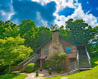 Swiss Mountain Village - Blowing Rock