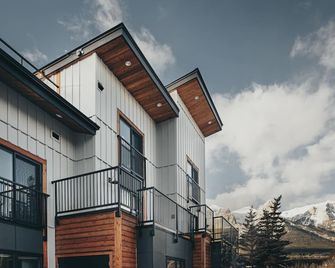Basecamp Suites Canmore - Canmore - Edificio