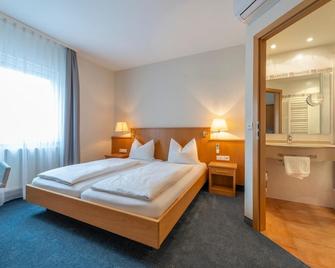 Hotel Zum Rössle - Heilbronn - Camera da letto