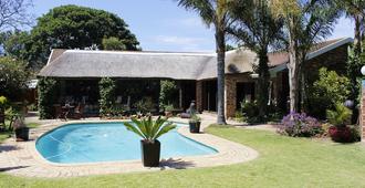 Amani Guest Lodge - Port Elizabeth - Piscina