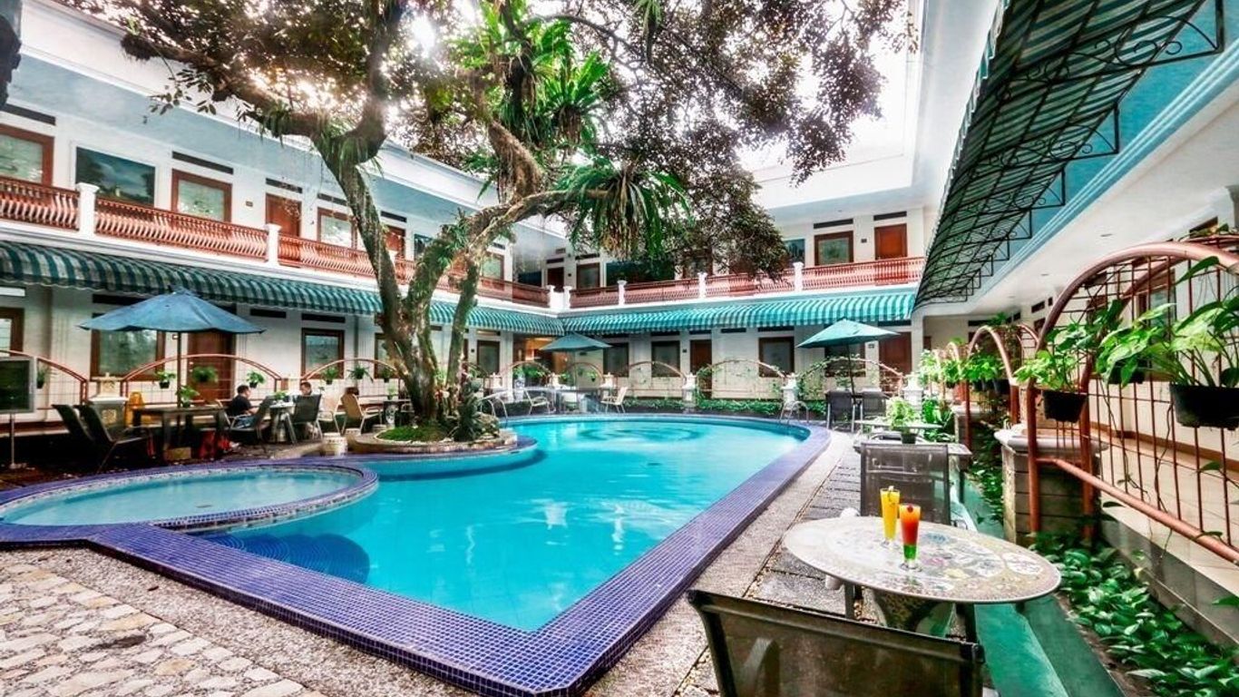 사히라 부틱 호텔