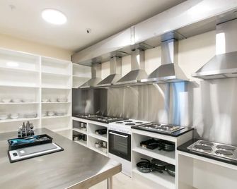 Hobson Lodge - אוקלנד - מטבח