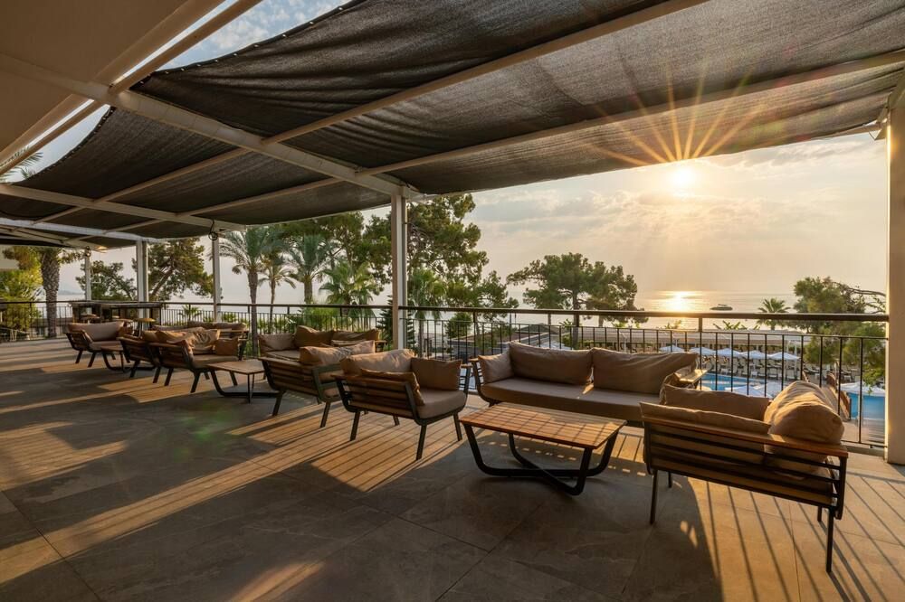 Crystal Aura Beach Resort & Spa - Kemer