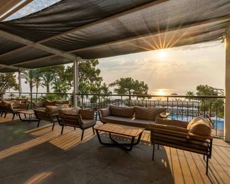 Crystal Aura Beach Resort & Spa - Kemer