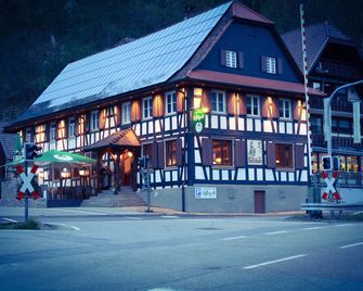 Landgasthof Rebstock - Ottenhöfen im Schwarzwald - Edificio
