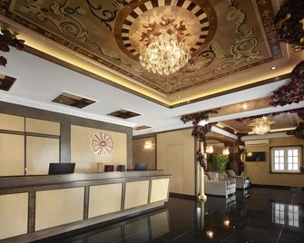 Seriental Hotel I check in 3pm-11pm only - Tanjung Tokong - Front desk