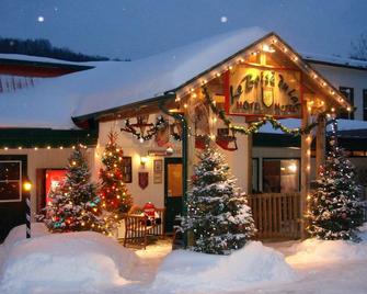 Le Boisé du Lac - מון טרמבלאן - בניין