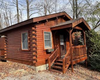 Country Charm Cabin - Hillsboro