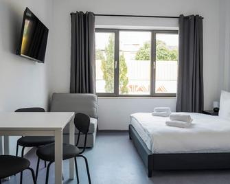 Apartmenthaus Berlin Neukölln - Berlino - Camera da letto