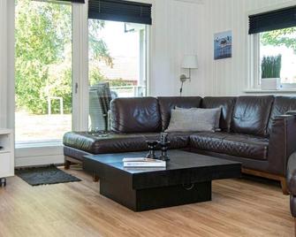 6 person holiday home in Juelsminde - Juelsminde - Sala de estar