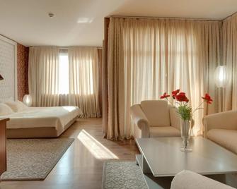 Hotel Bats - Petrich - Bedroom