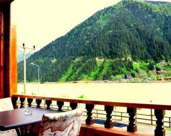 Doga Motel - Uzungöl - Balcon