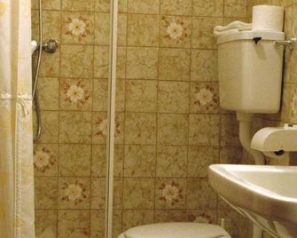 Hotel Da Angela - Sedegliano - Bathroom