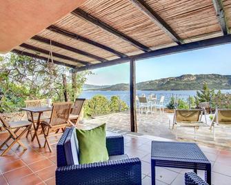 Villa Maria - Capo D'orso - Home And More - Isola Santo Stefano - Balcón