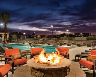 Hilton Garden Inn Phoenix Tempe, University Research Park - Tempe - Pool
