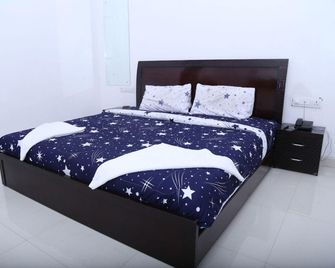 Hotel Palace On The Way - Nāthdwāra - Bedroom