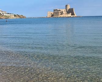 Amplio e luminoso appartamento nel cuore di Le Castella - Le Castella - Spiaggia