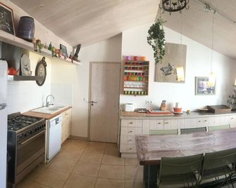 Charming family home in Ars en Ré - Ars-en-Ré - Kitchen