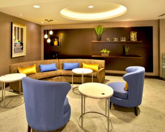 Crowne Plaza Kitchener-Waterloo By IHG - Kitchener - Lounge