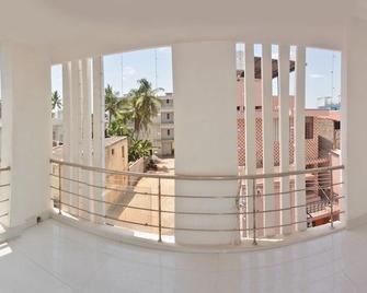 Nandika Residency Hotel - Mahabalipuram - Balkón