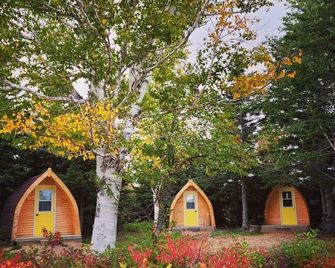 Mountain Ash Camping Pod - Ingonish - Vista del exterior