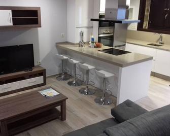 Casa Tras Do Rio - Coles - Sala de estar