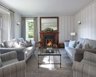 Farlam Hall Hotel & Restaurant - Brampton - Living room