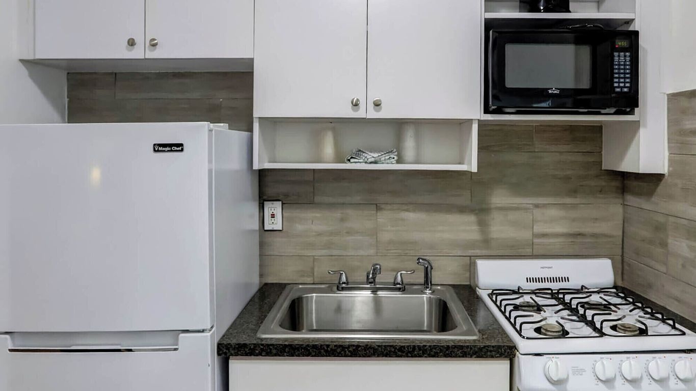 Richard's Motel Extended Stay