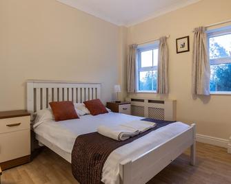 Shelford Lodge - Cambridge - Bedroom