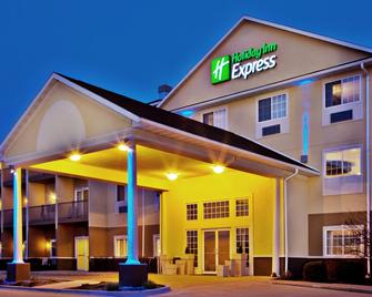 Holiday Inn Express Le Claire Riverfront-Davenport - Le Claire - Building