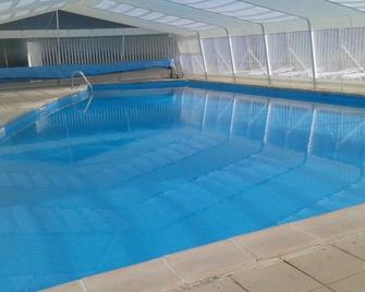 Camping le Repaire - Les Chalets - Thiviers - Piscine