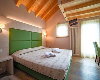 Malga Zebari - Velo Veronese - Bedroom
