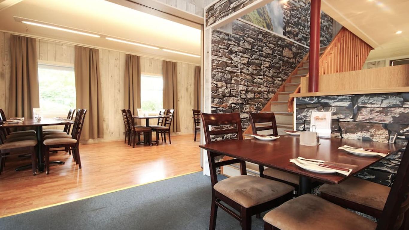 نابولي ريستورانت آند هوتل