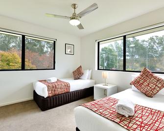 Apex Park Holiday Apartments - Wangaratta - Bedroom