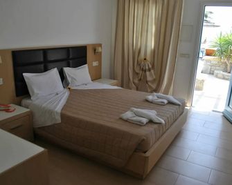 بتيناروس خوتيل - ميكونوس