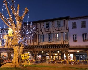 La Maison Des Consuls - Mirepoix - Bâtiment