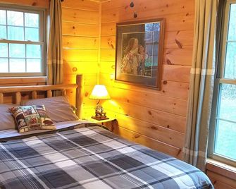 Grey's Getaway Cabin# 3 Cabin is a Slice of heaven in Finger lakes region! - Branchport - Habitación