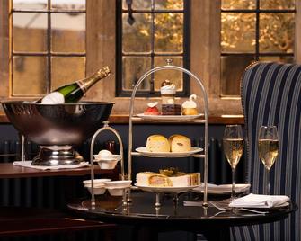 The Lygon Arms - an Iconic Luxury Hotel - Broadway - Buffet