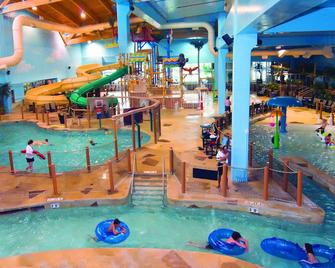 Canad Inns Destination Center Grand Forks - גרנד פורקס - בריכה