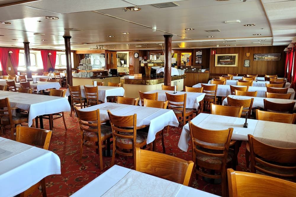 لايفاهوستل إس/إس بور