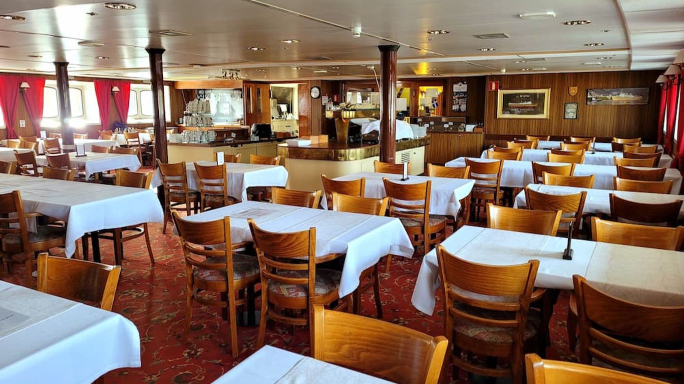 لايفاهوستل إس/إس بور