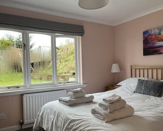 Seaside cottage by a sandy beach - dolphins, golf, near Inverness and Loch Ness - Fortrose - Schlafzimmer