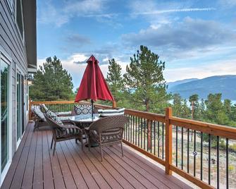 Gorgeous Twin Lakes Home with Deck Overlooking Mtns! - Twin Lakes (Lake County) - Balcón