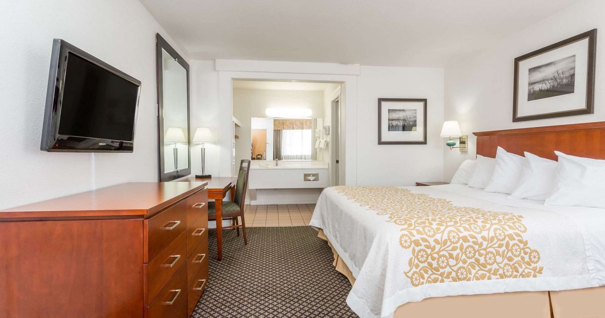 Days Inn by Wyndham Kimball from 99. Kimball Hotel Deals & Reviews KAYAK