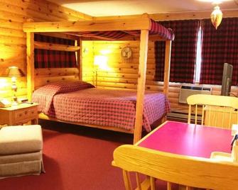 Northwoods Inn & Suites Minocqua - Minocqua - Bedroom