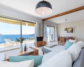 Amazing Sea View 2Bdr Swimming Pool Parking - Villafranca - Soggiorno