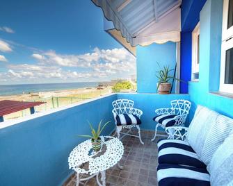 Havana Oceanfront Condo - La Habana - Balcón