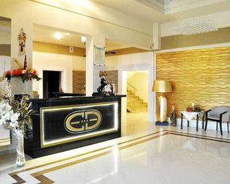 Hotel Dudek - Mniów - Recepción